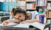 Wpływ jakości snu na produktywność w pracy.